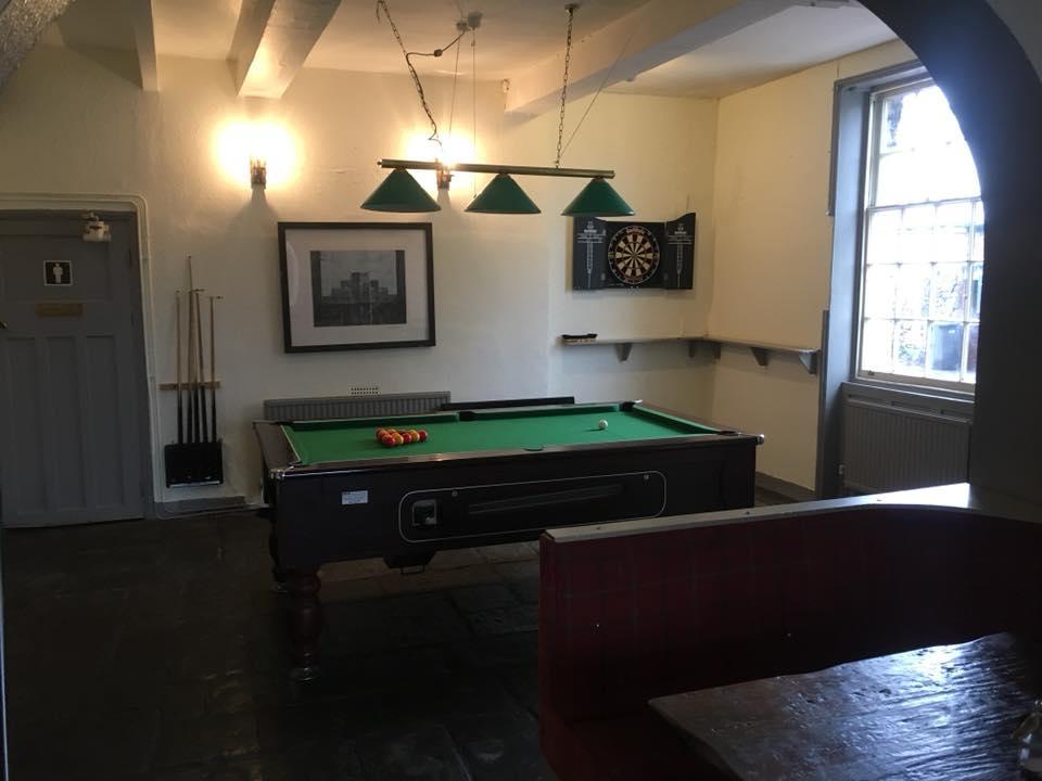 The Cross Keys Hotel Llanymynech Exteriör bild